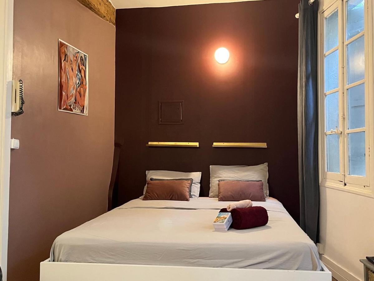 Aux Demoiselles D'Avignon Appartement Buitenkant foto