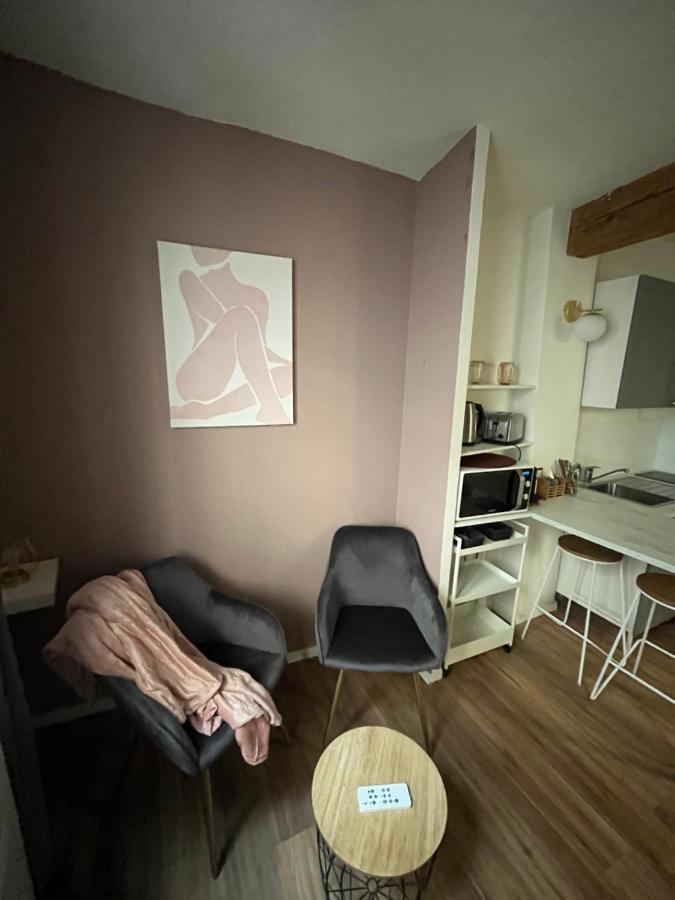 Aux Demoiselles D'Avignon Appartement Buitenkant foto