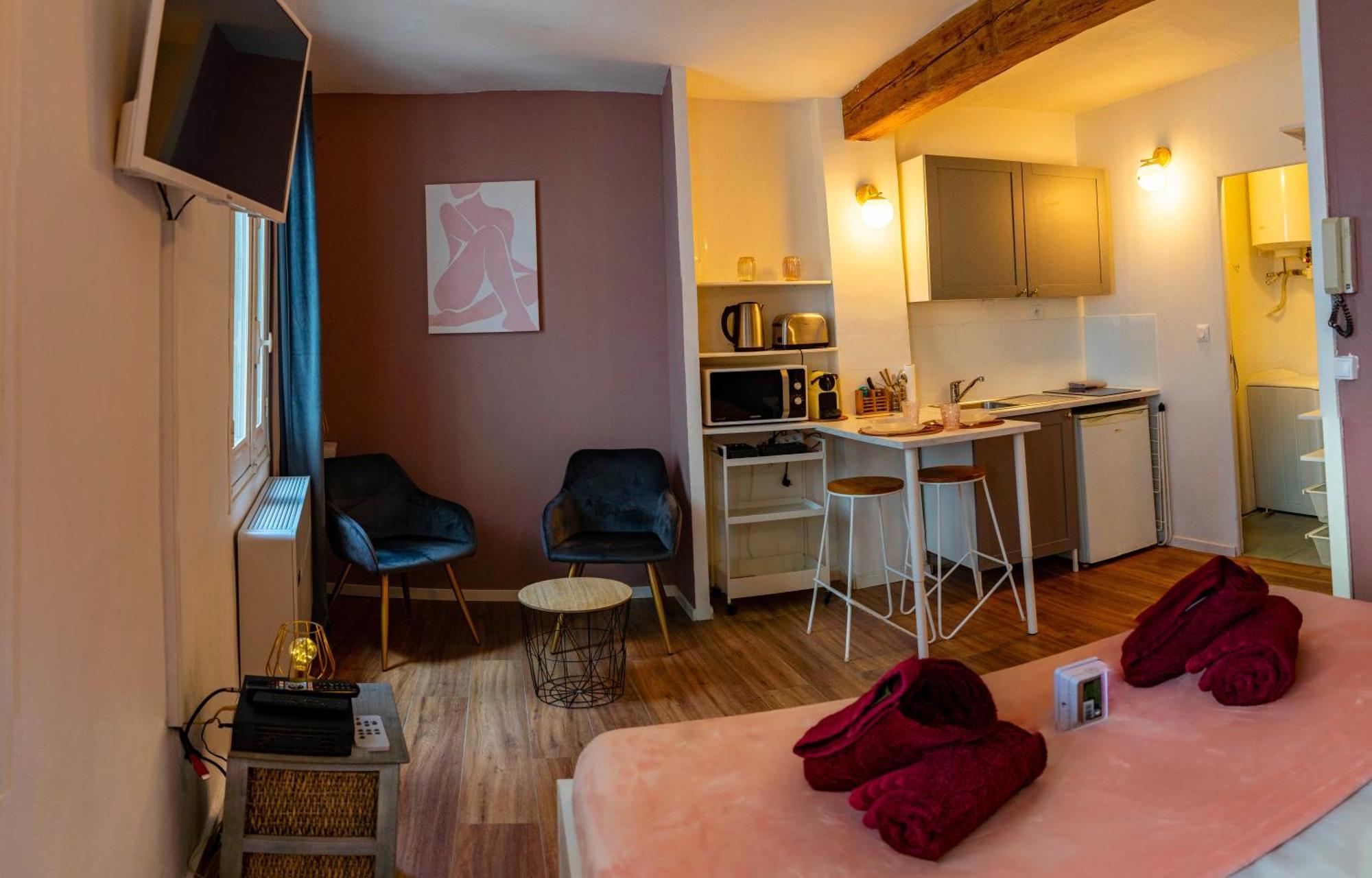 Aux Demoiselles D'Avignon Appartement Buitenkant foto